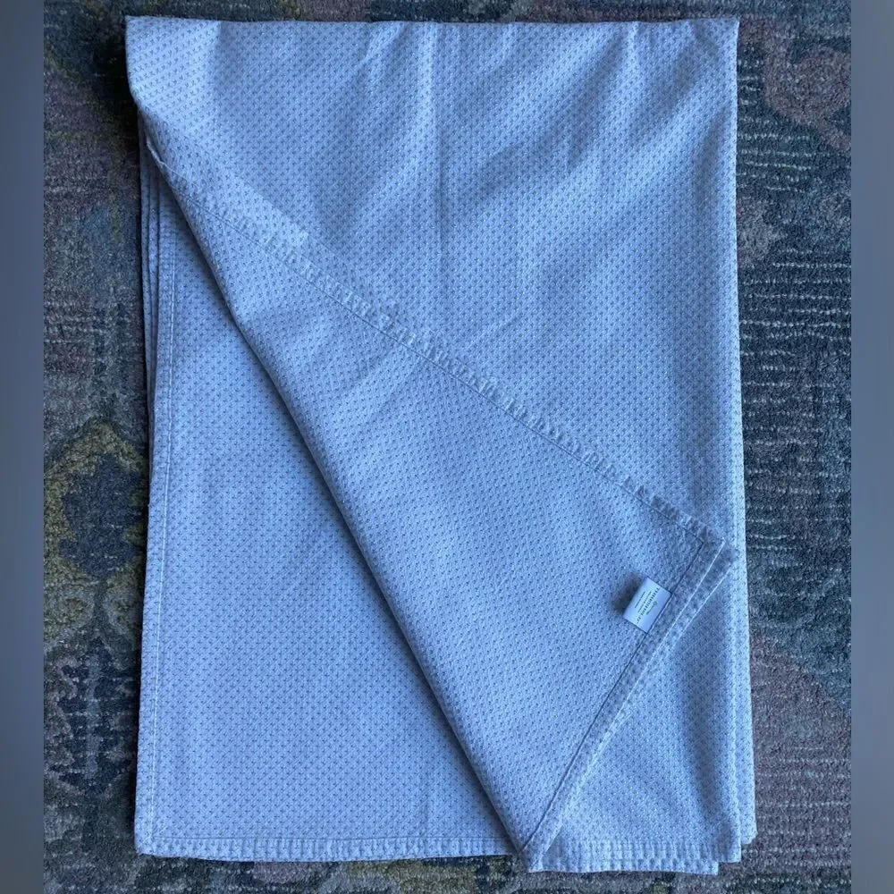 Threshold Table white and gold design Table Throw
